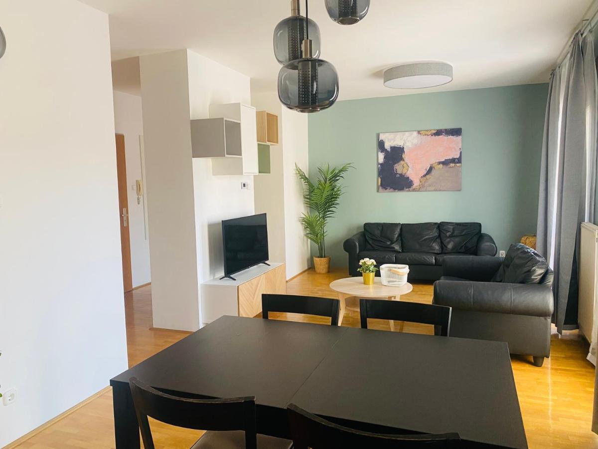 K13 A4.4 Apartment Budapest Bagian luar foto