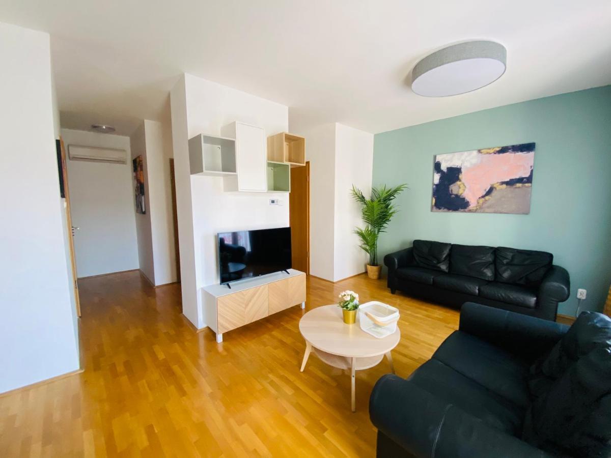 K13 A4.4 Apartment Budapest Bagian luar foto