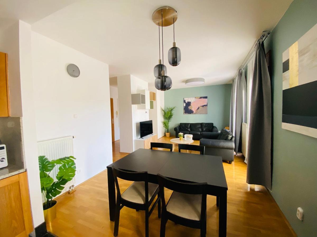 K13 A4.4 Apartment Budapest Bagian luar foto