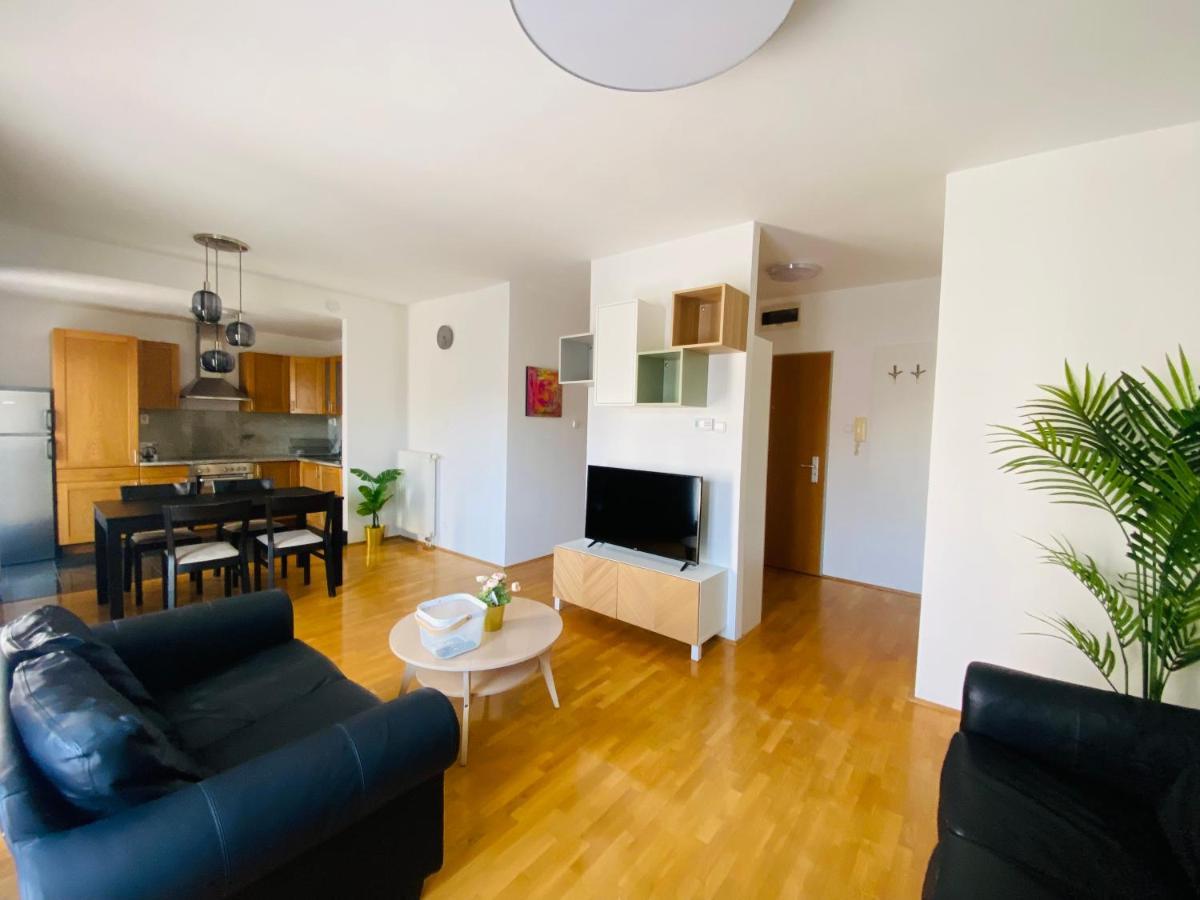 K13 A4.4 Apartment Budapest Bagian luar foto